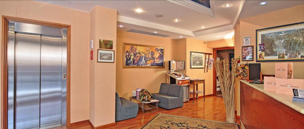 Hotel Aurora Wellness & Spa 티볼리 테르메 외부 사진