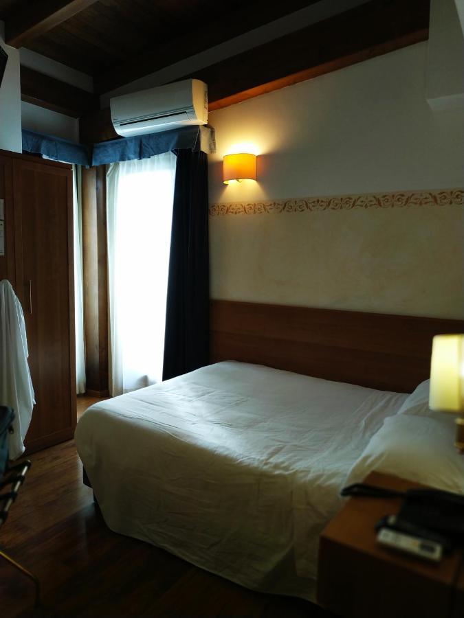 Hotel Aurora Wellness & Spa 티볼리 테르메 외부 사진