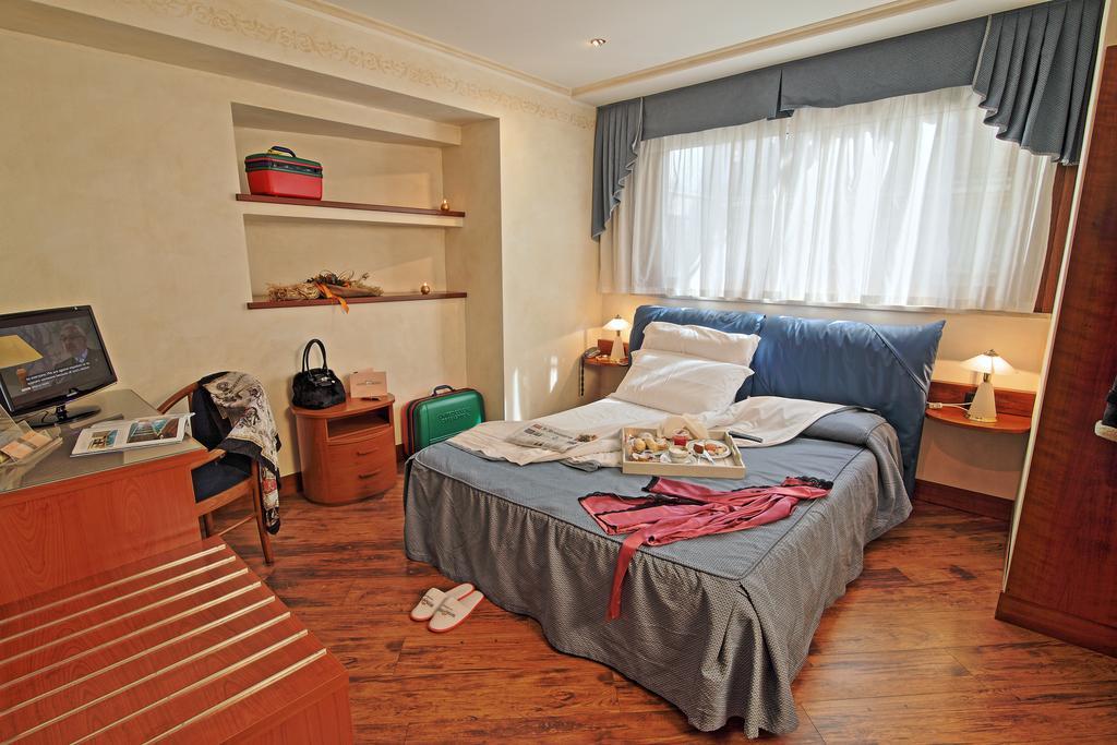 Hotel Aurora Wellness & Spa 티볼리 테르메 객실 사진
