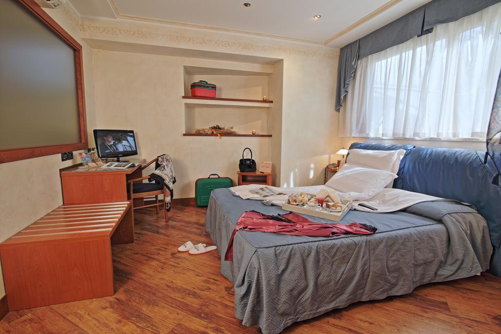 Hotel Aurora Wellness & Spa 티볼리 테르메 객실 사진