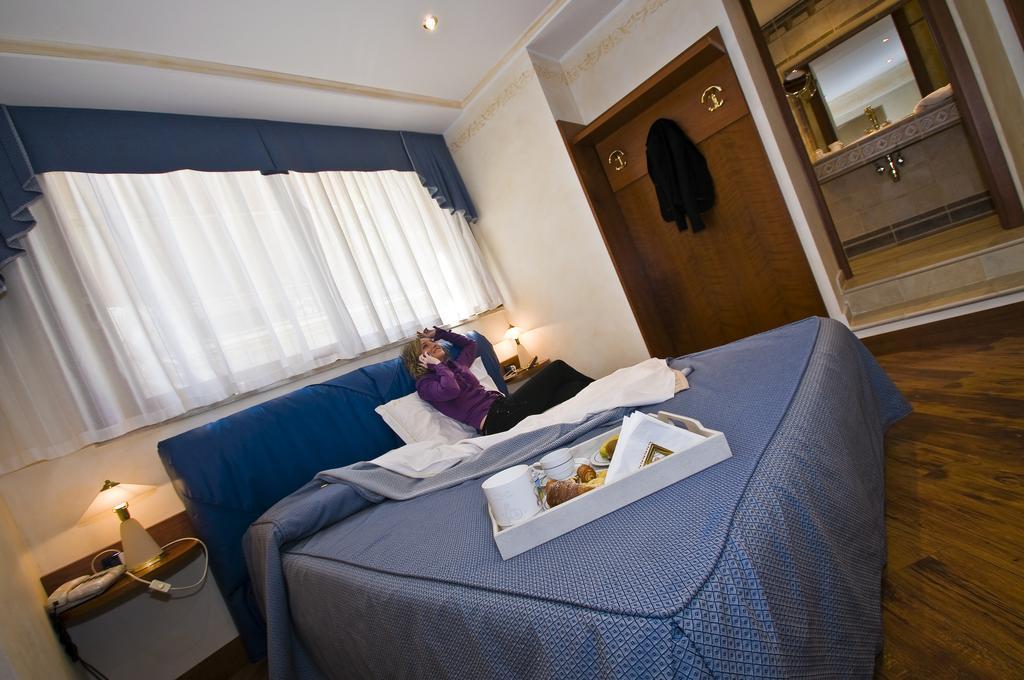 Hotel Aurora Wellness & Spa 티볼리 테르메 객실 사진