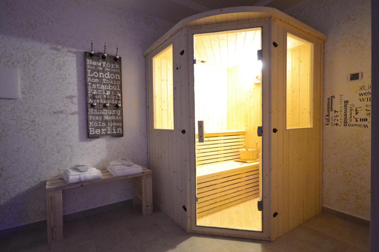 Hotel Aurora Wellness & Spa 티볼리 테르메 외부 사진